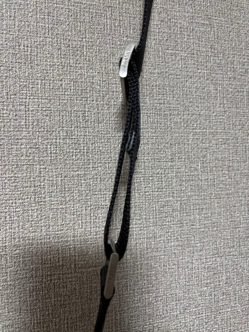 V*様 プラダナイロンショルダーバッグ