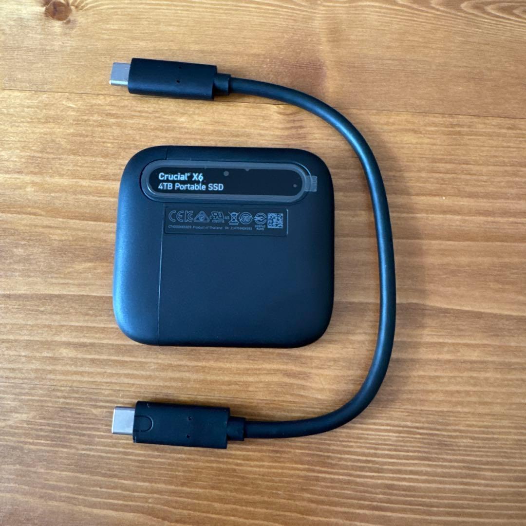 外付けハードディスク・ドライブ Crucial X6 4TB Portable SSD