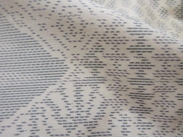 白大島紬：美品：幾何学模様：袷着物：トールサイズ：正絹：P25