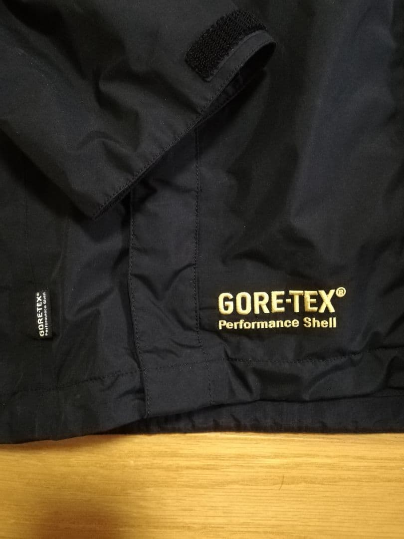 ダイワ × リアルビーボイス　ゴアテックス　フィッシングジャケット