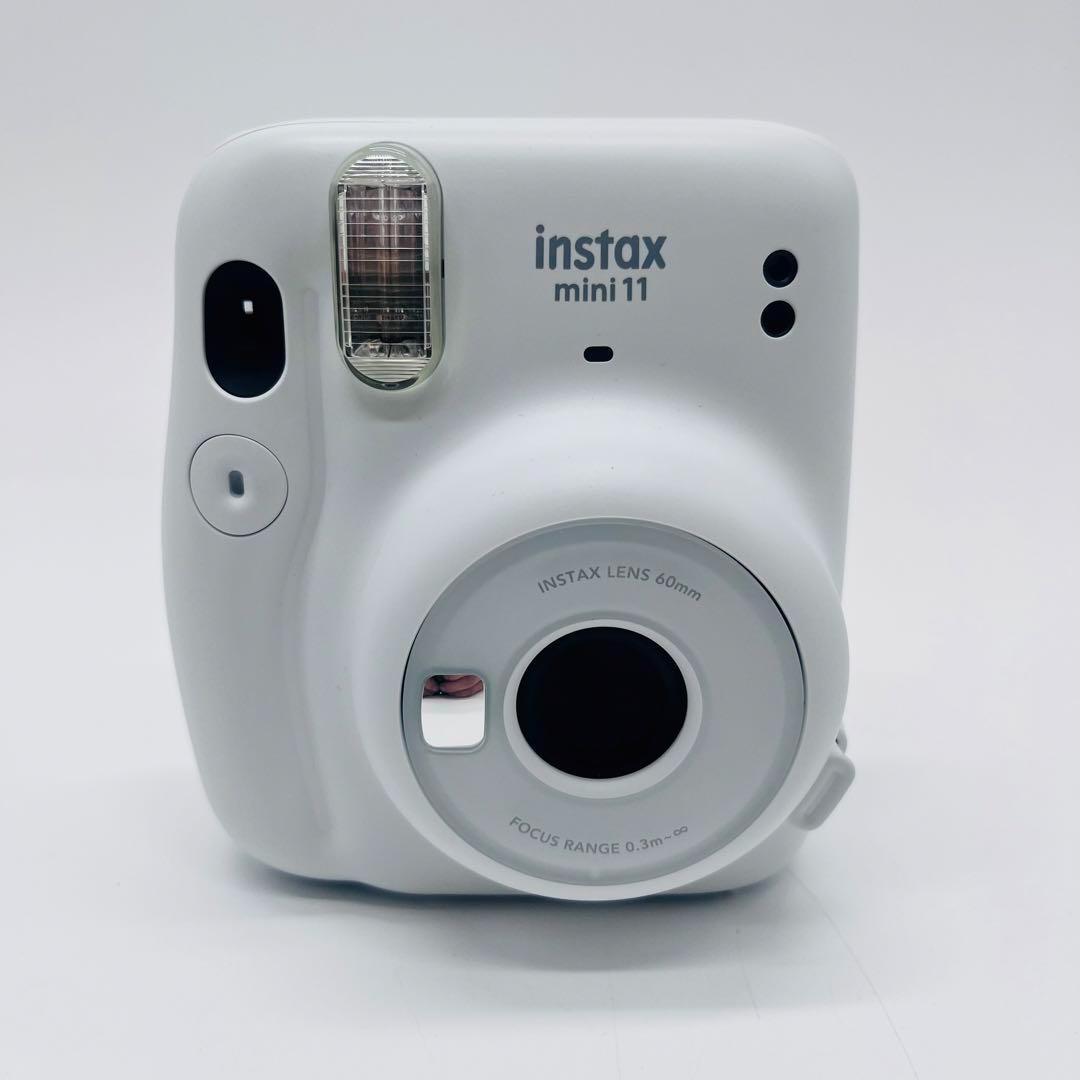 instax mini 11 チェキ　ホワイト　カメラ