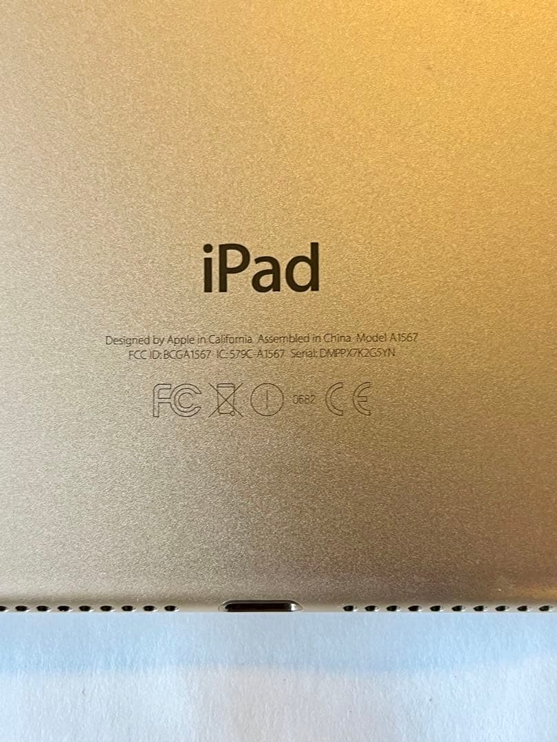 ⭐️ 美品 iPad Air 2 64GBゴールドdocomoバッテリー86%良好