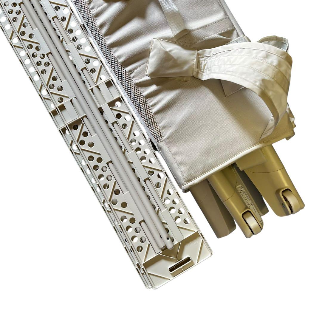 【美品】アップリカ ココネルエアープラス シュークリームGR ベビーベッド