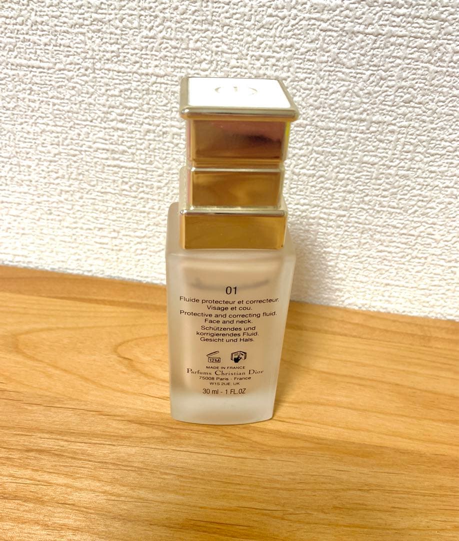 ディオールプレステージ　ル　プロテクター　UVミネラルBB 01 30ml