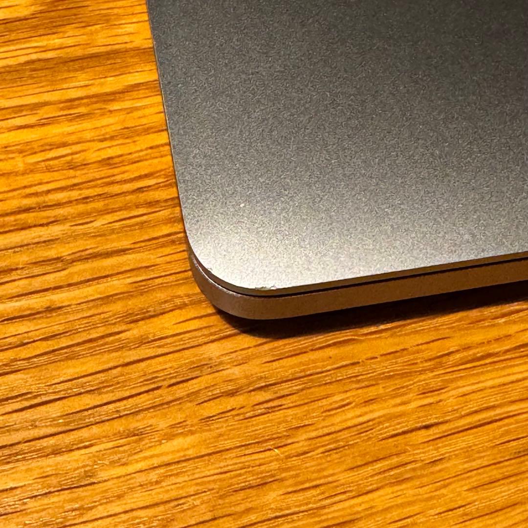 M1 Macbook Pro 16GBメモリ 512GB UK配列