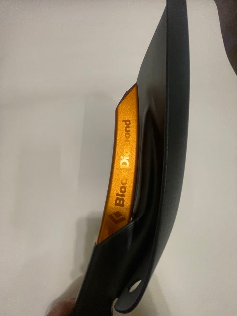 新品未使用　ブラックダイヤモンド スノーボード用スコップ バックカントリー