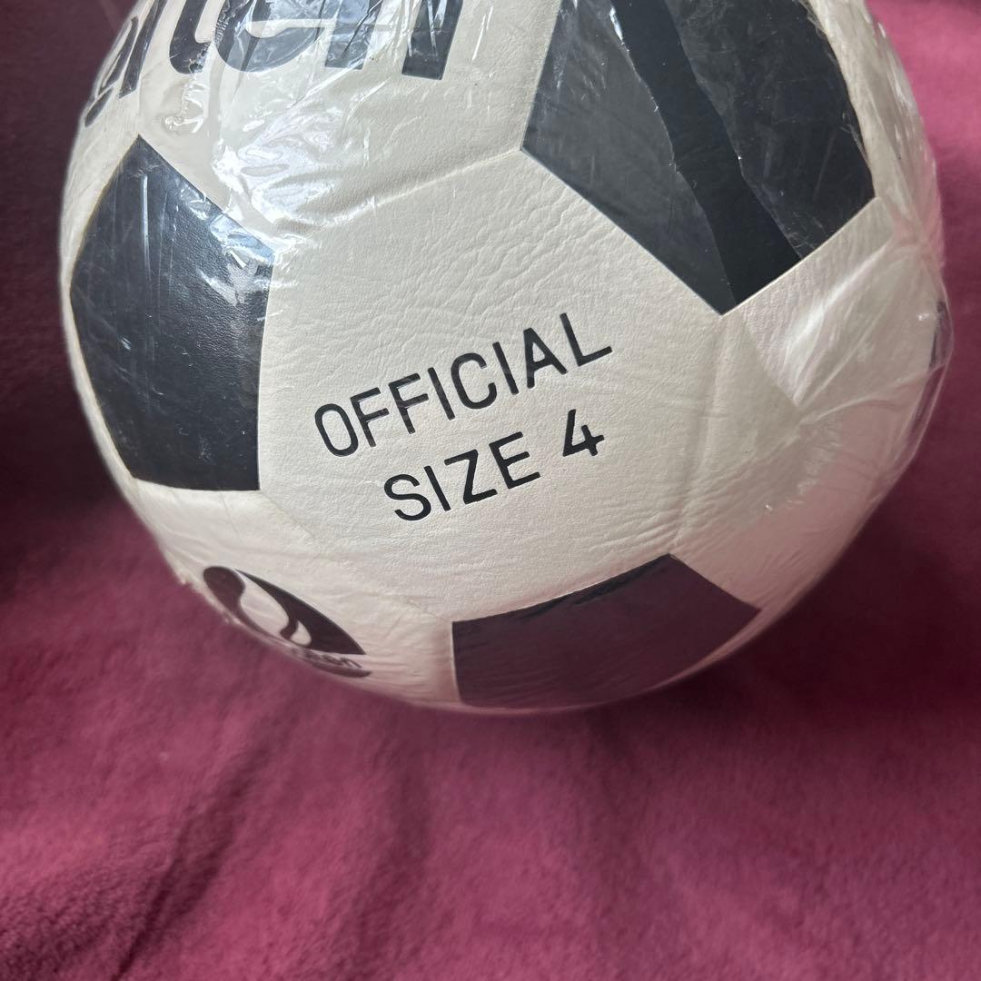 タンゴ　molten サッカーボール 公式 サイズ4 号　ワールドカップデザイン