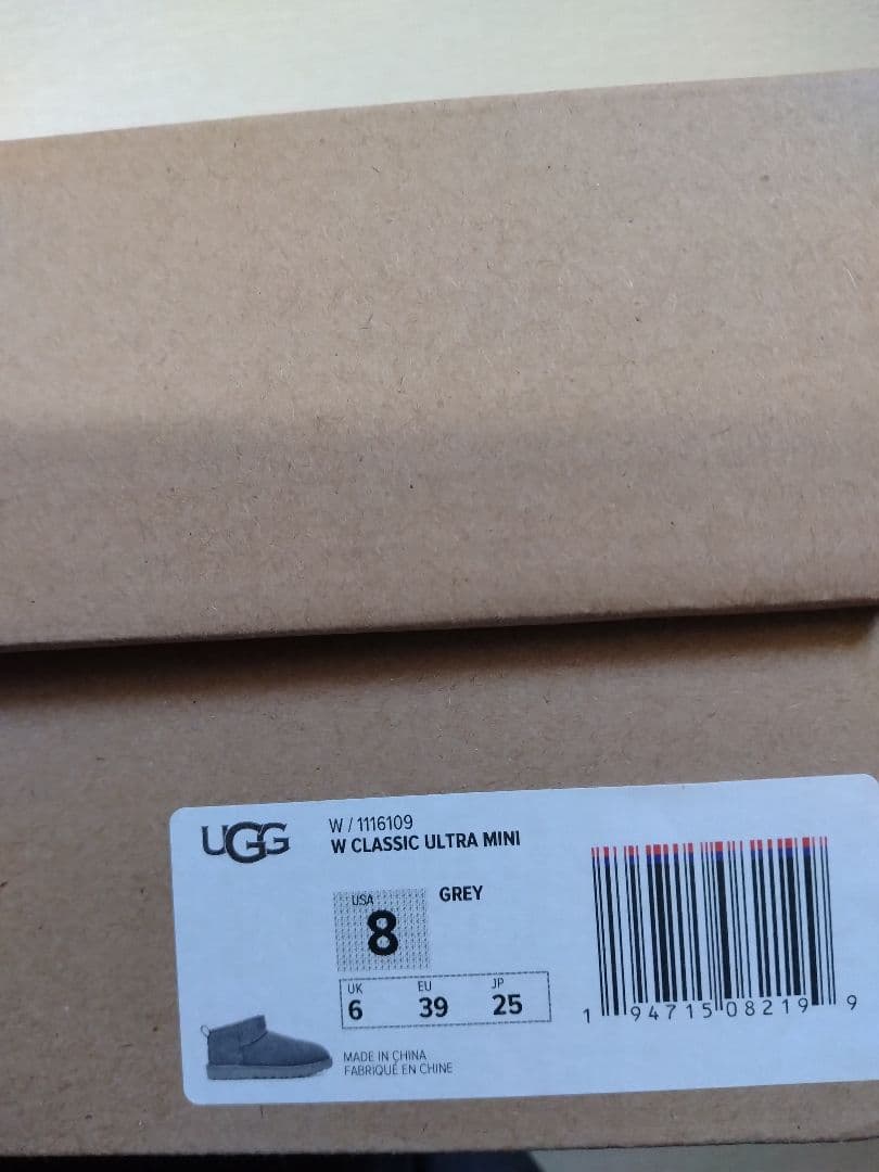 UGG　Classic Ultra Mini ブーツ