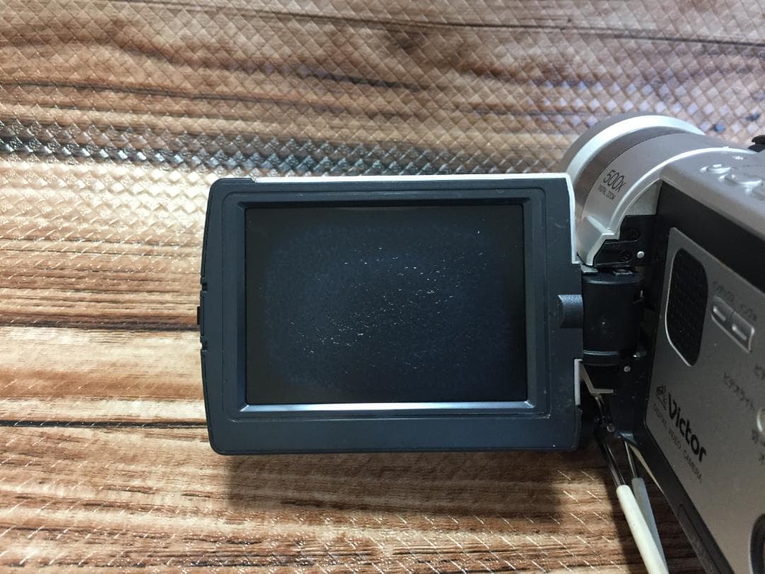 撮影再生ダビングOK　Victor　GR-DVF305K　付属品有　液晶大画面