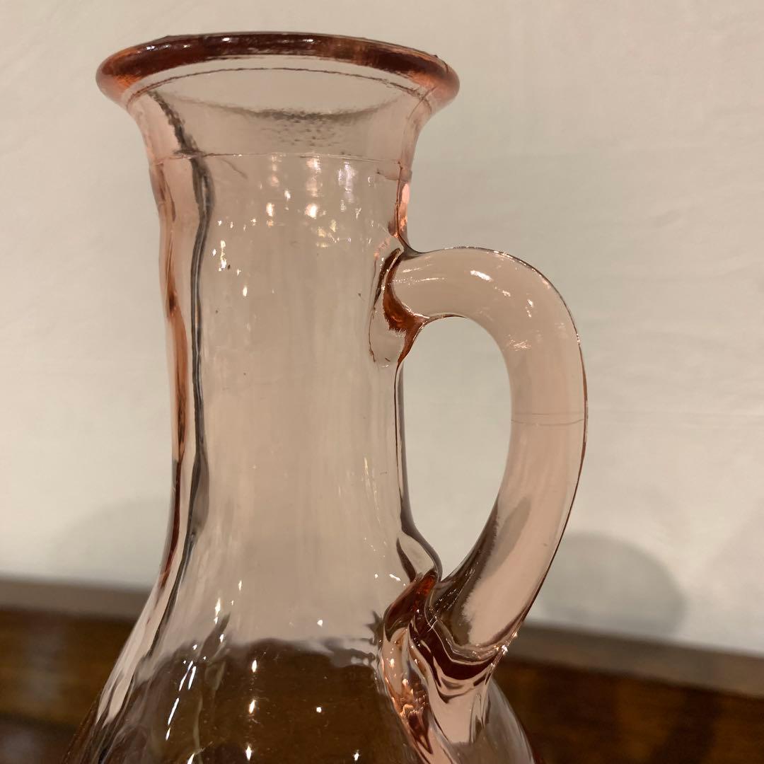 吹きガラス レトロガラス アンティークガラス ピンクガラス 花瓶 ハンドル付き