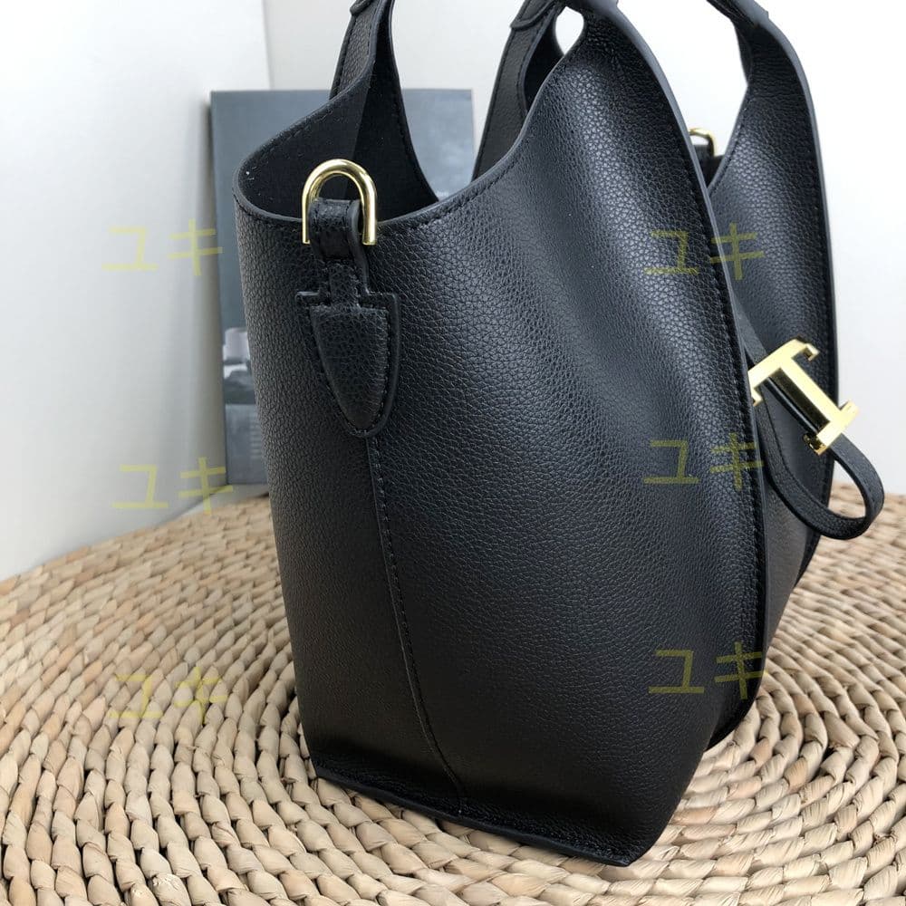 トッズ Tタイムレス スモール ショルダーバッグ ブラック