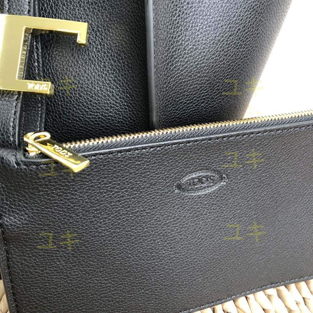 トッズ Tタイムレス スモール ショルダーバッグ ブラック