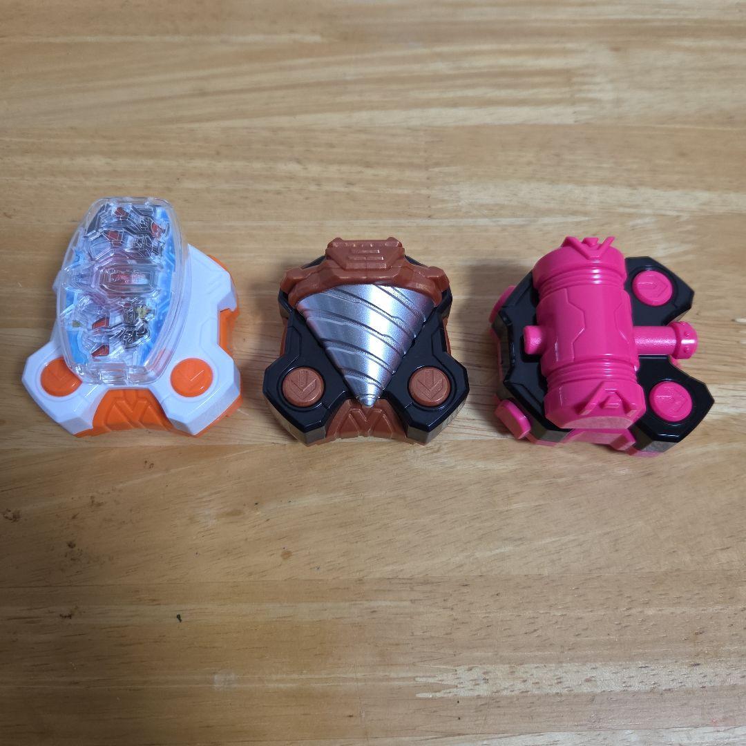 仮面ライダー フィギュアと変身アイテムセット