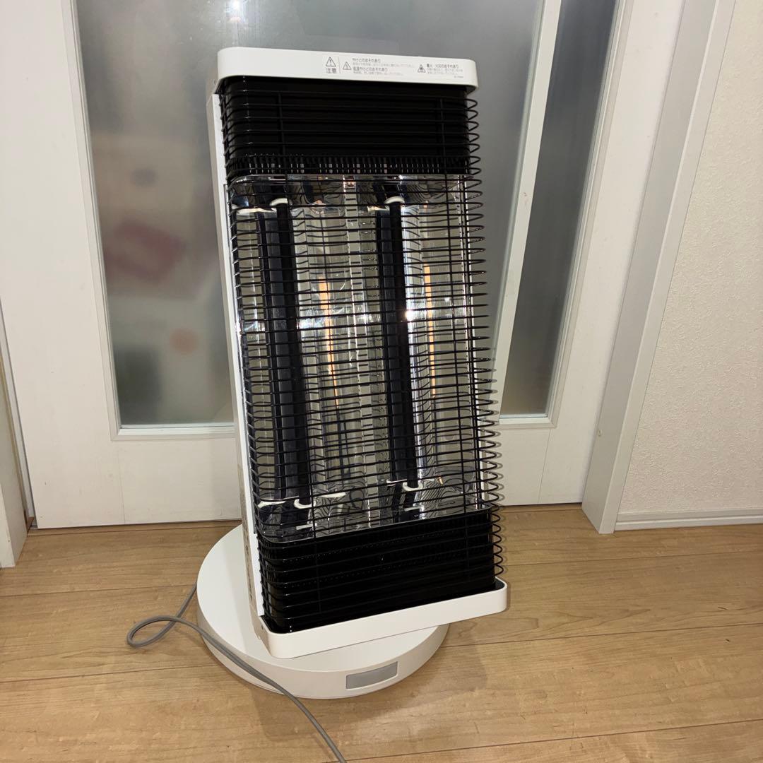 ダイキン セラムヒート CER11vS-W 人感センサー 首振り機能付き