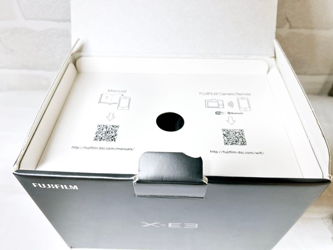 ⭐️奇跡 シャッター数:2回⭐️ 富士フイルム FUJIFILM X-E3シルバー