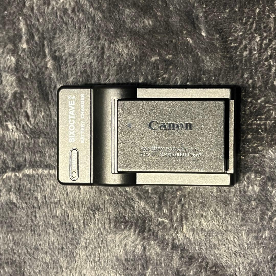 Canon EOS Kiss X8i 一眼レフカメラセット（レンズ3本付)