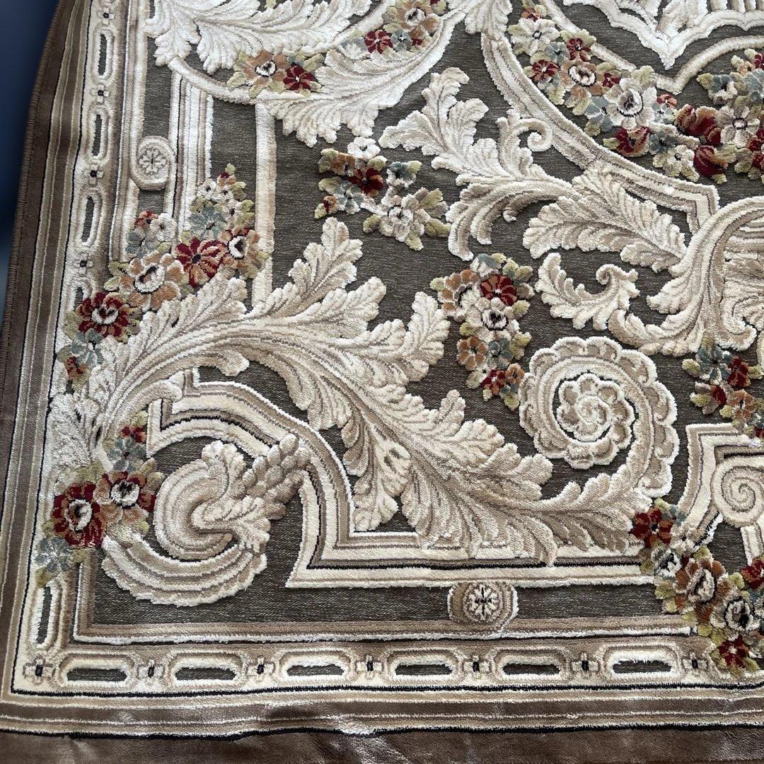 ペルシャ風ベルギー絨毯ジェノバ新品未使用