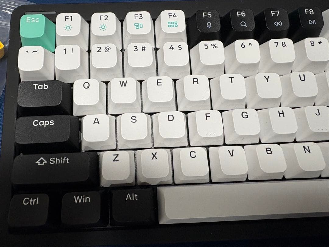 NuPhy halo75 Rose Glacier 黒 メカニカルキーボード