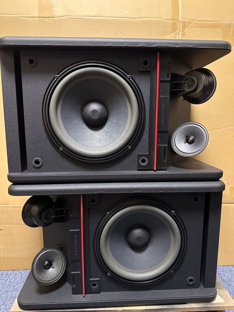 スピーカー・ウーファー Bose 301 AV monitor