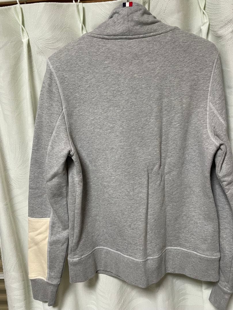 MONCLER ハイネックトレーナー　デカワッペン