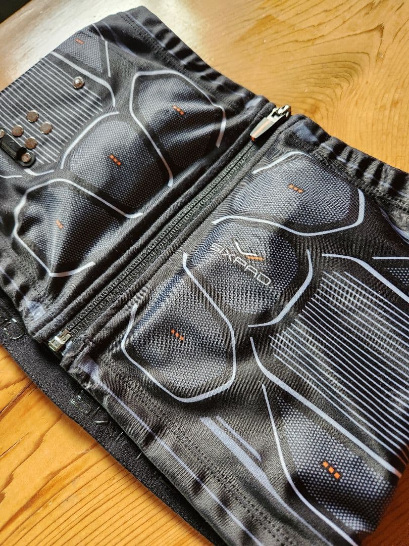 美品　SIXPAD PowerSuit コアベルト　Mサイズ