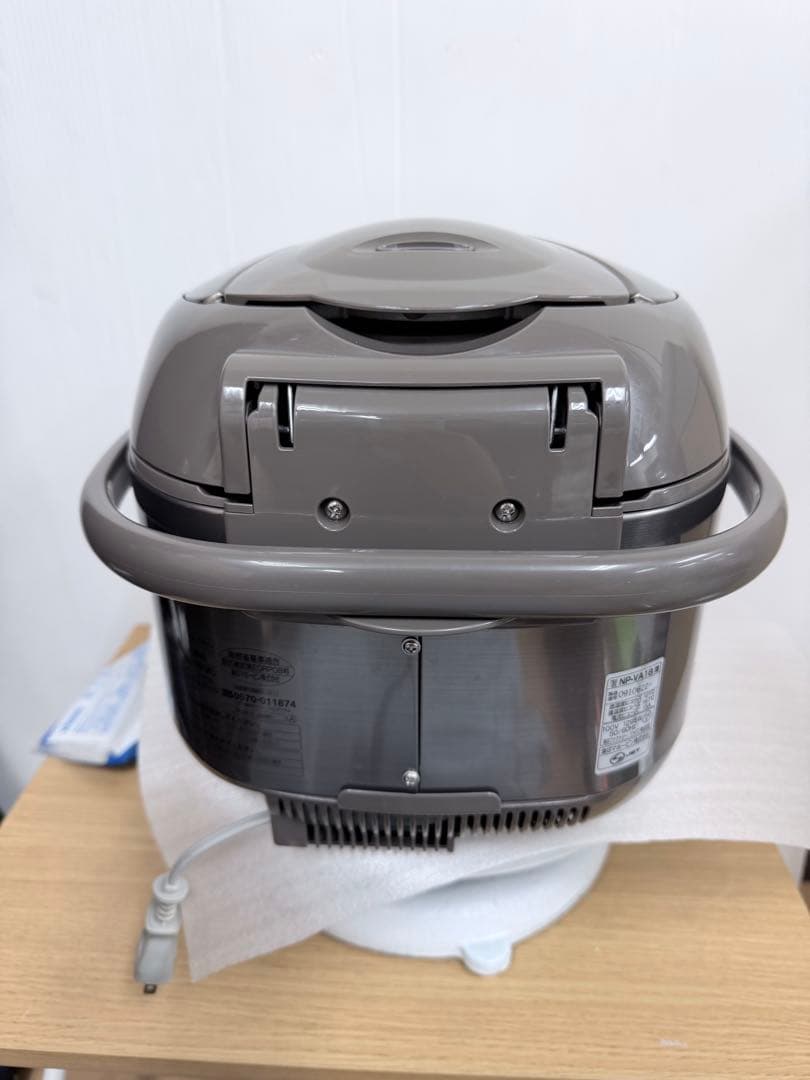 春ママZOJIRUSHI 象印 IH炊飯器 NP-VA18