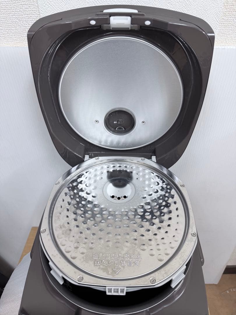 春ママZOJIRUSHI 象印 IH炊飯器 NP-VA18