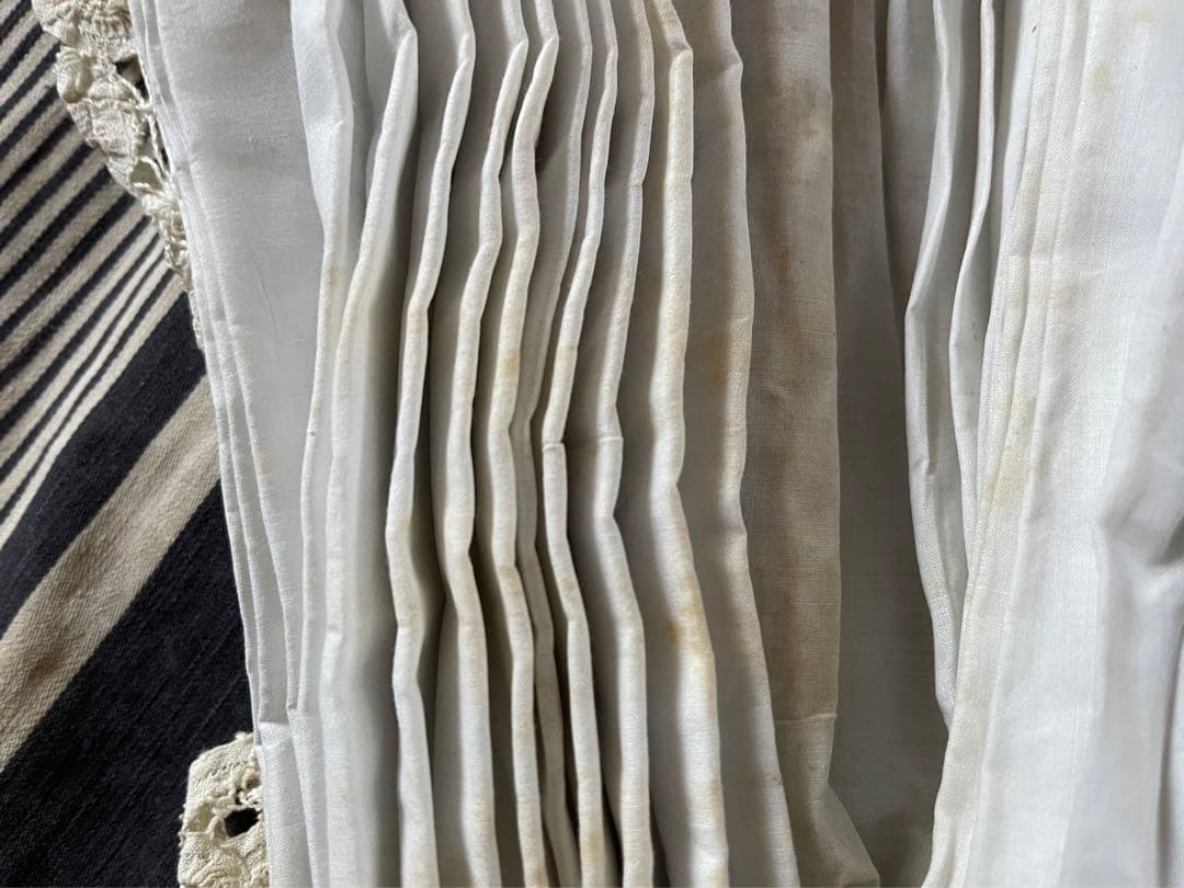 フランスアンティーク　教会神父さん聖歌隊コーラスのブラウス　リネンシャツ　レース