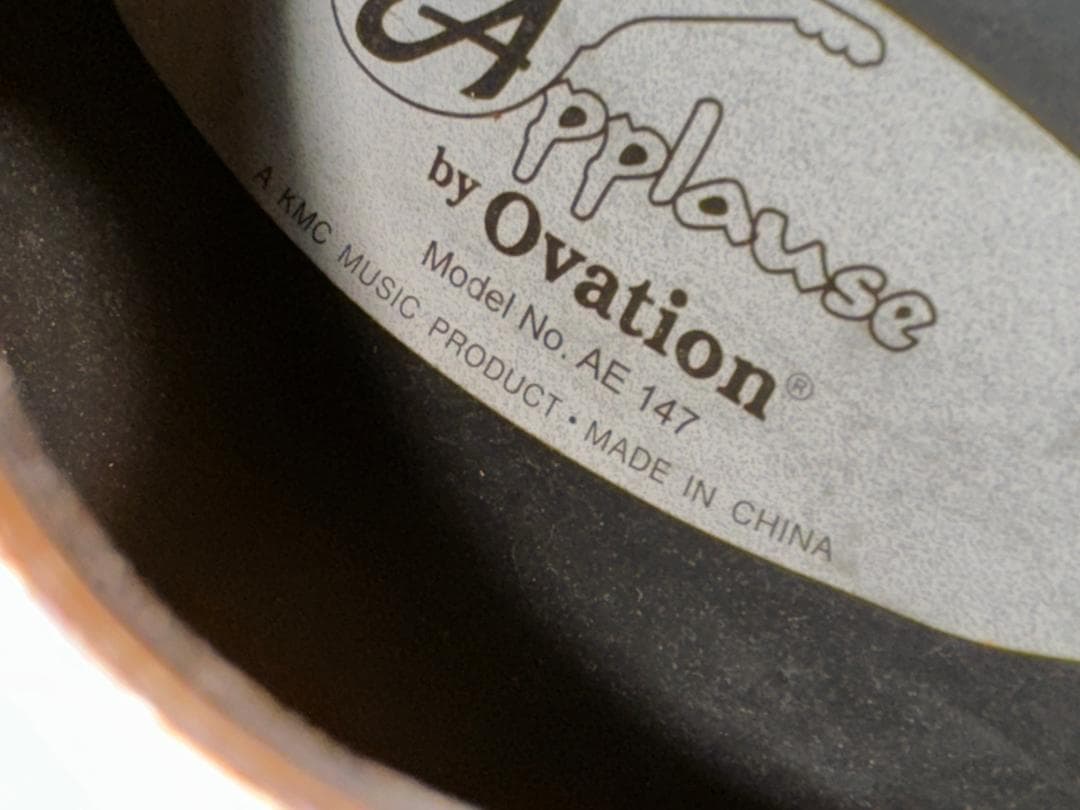 【美品】ハードケース付き　Ovation Applause AE147