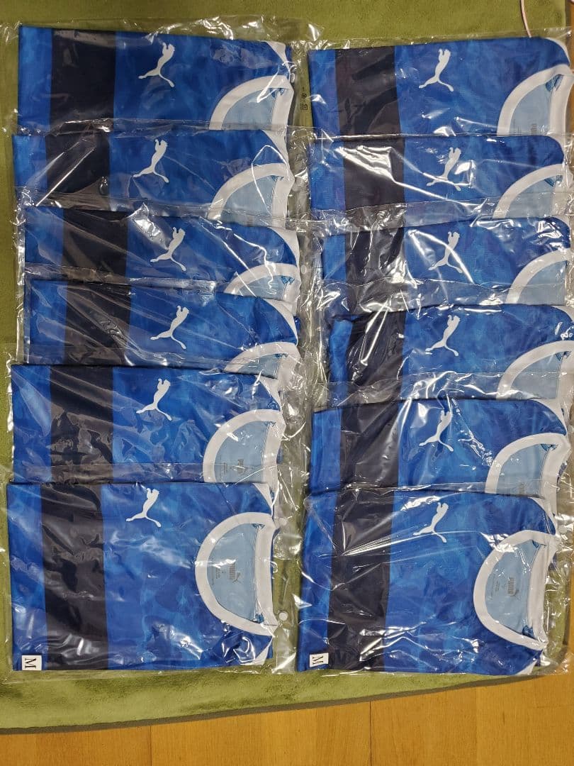 プーマサッカーゲームシャツ