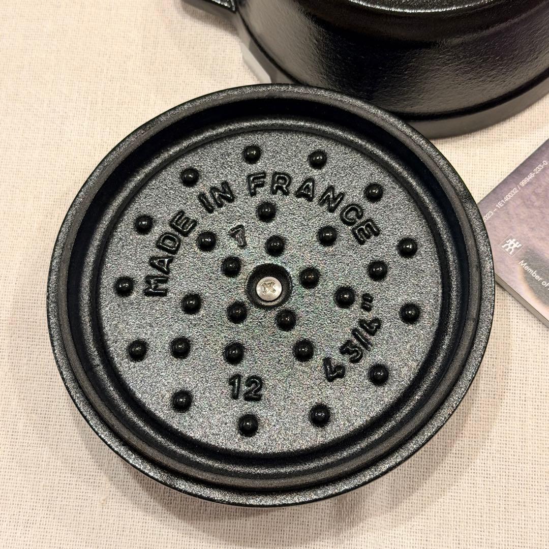 r*r様 ストウブ staub ピコココット ラウンド 12cm ブラック新品
