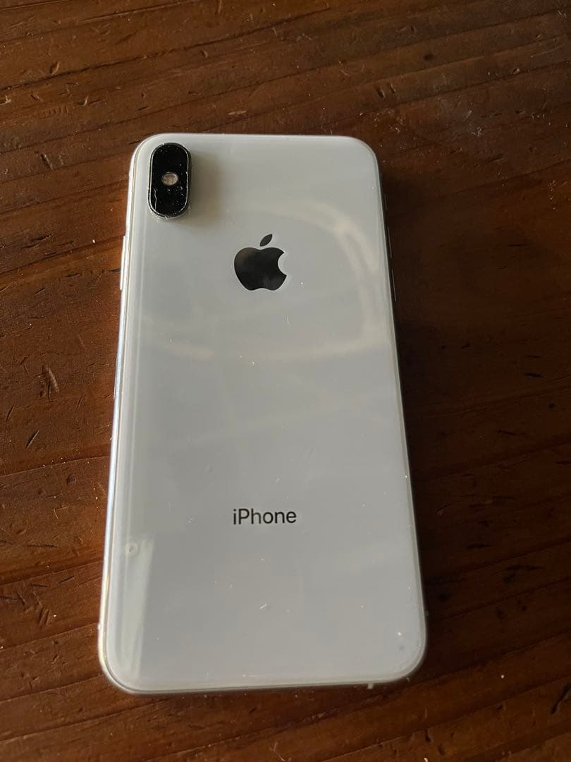 L*y様 Apple iPhone XS ホワイト 本体（ジャンク品）