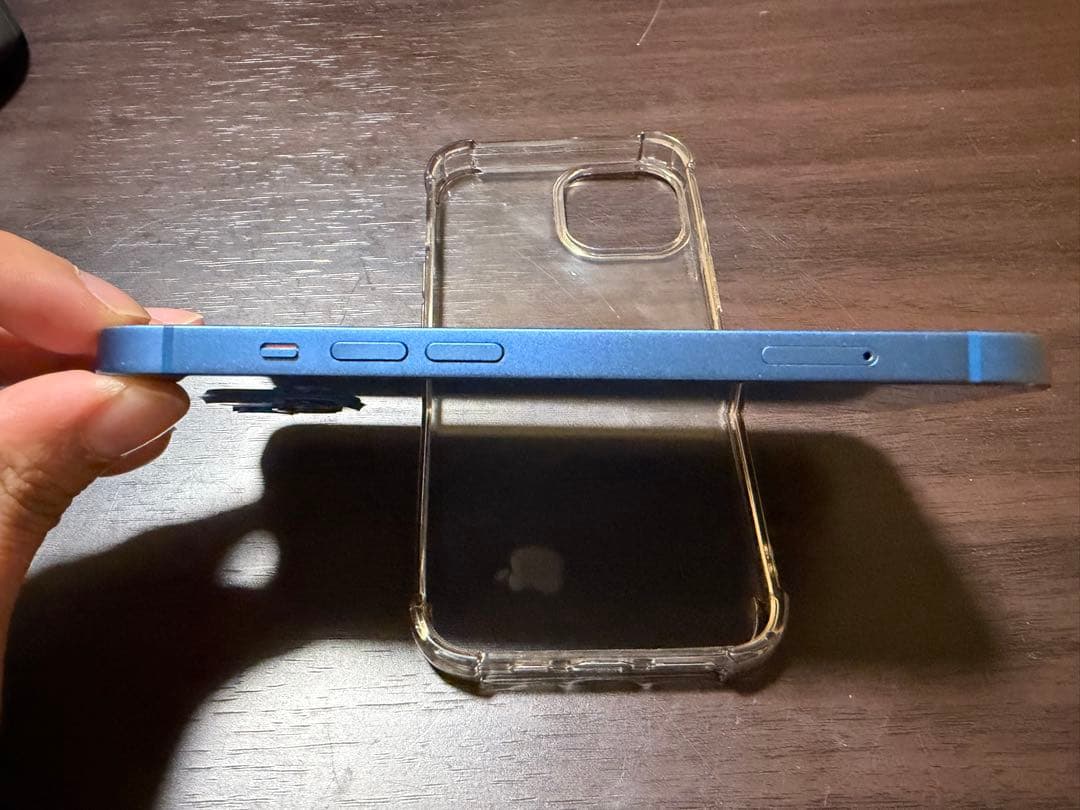 iPhone13 simフリー ブルー　256gb