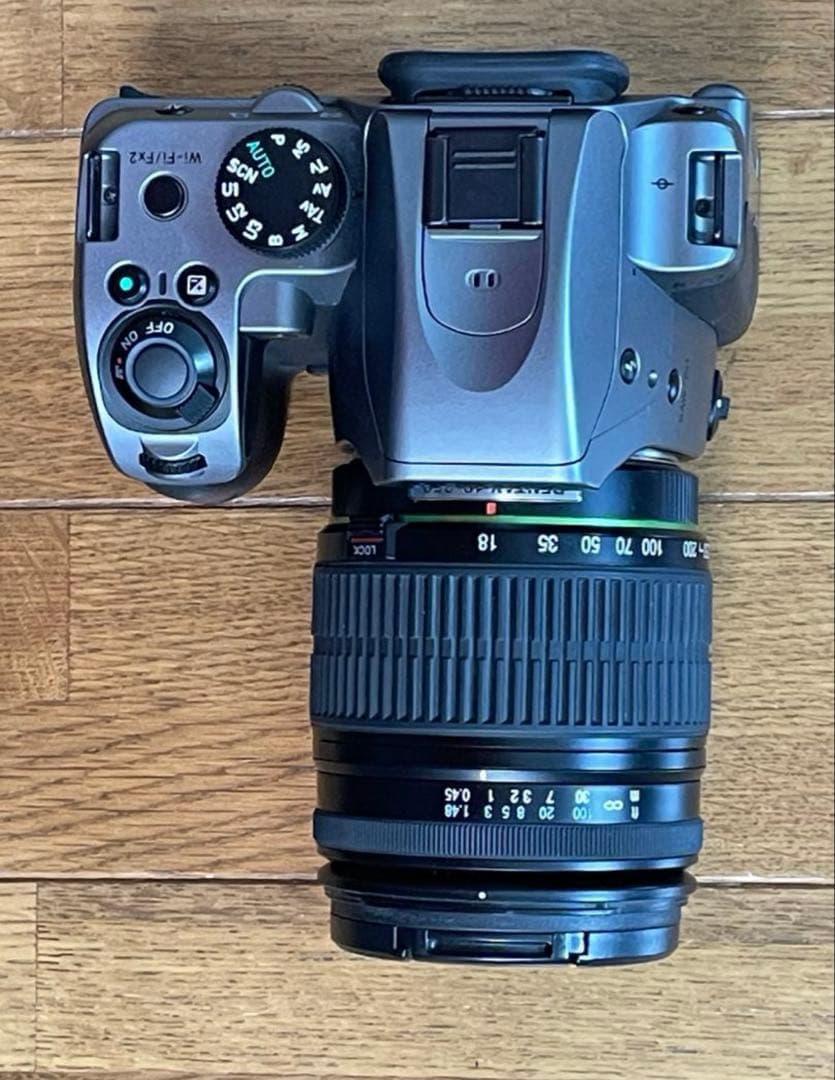 K-70 ボディ+18-250mm レンズ ストロボ付き