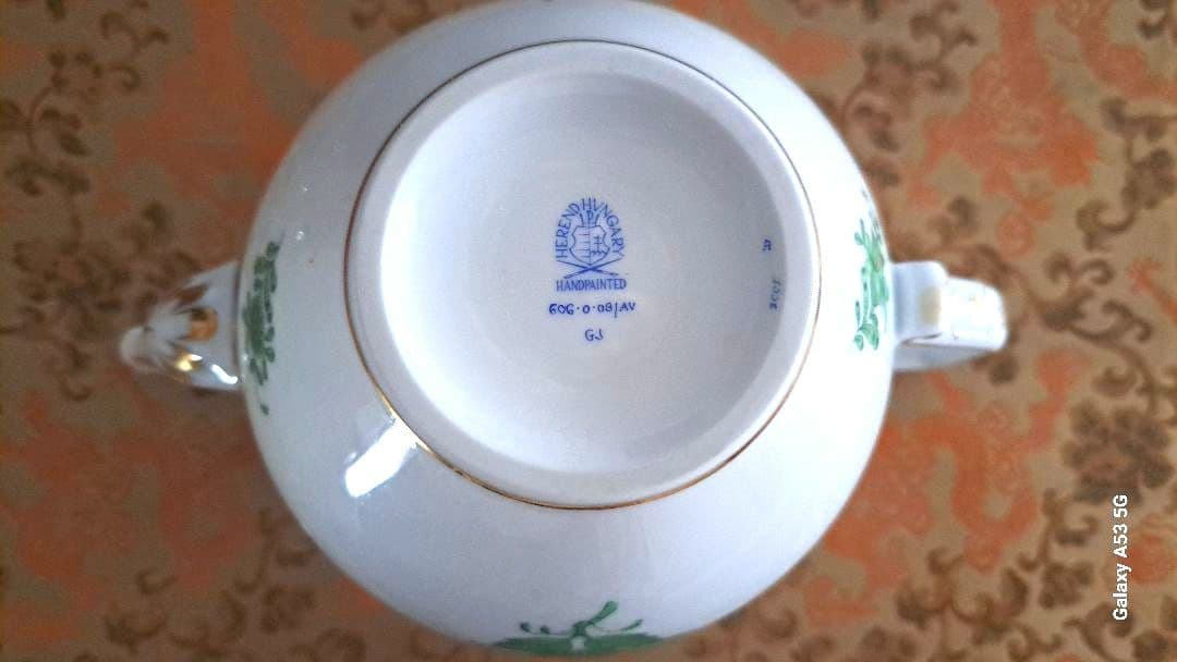 ヘレンドカップ2客とポットのセット