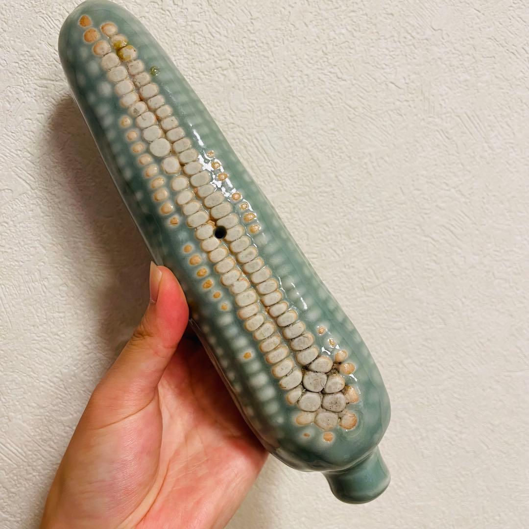 トウモロコシ型陶器置物 リス付き