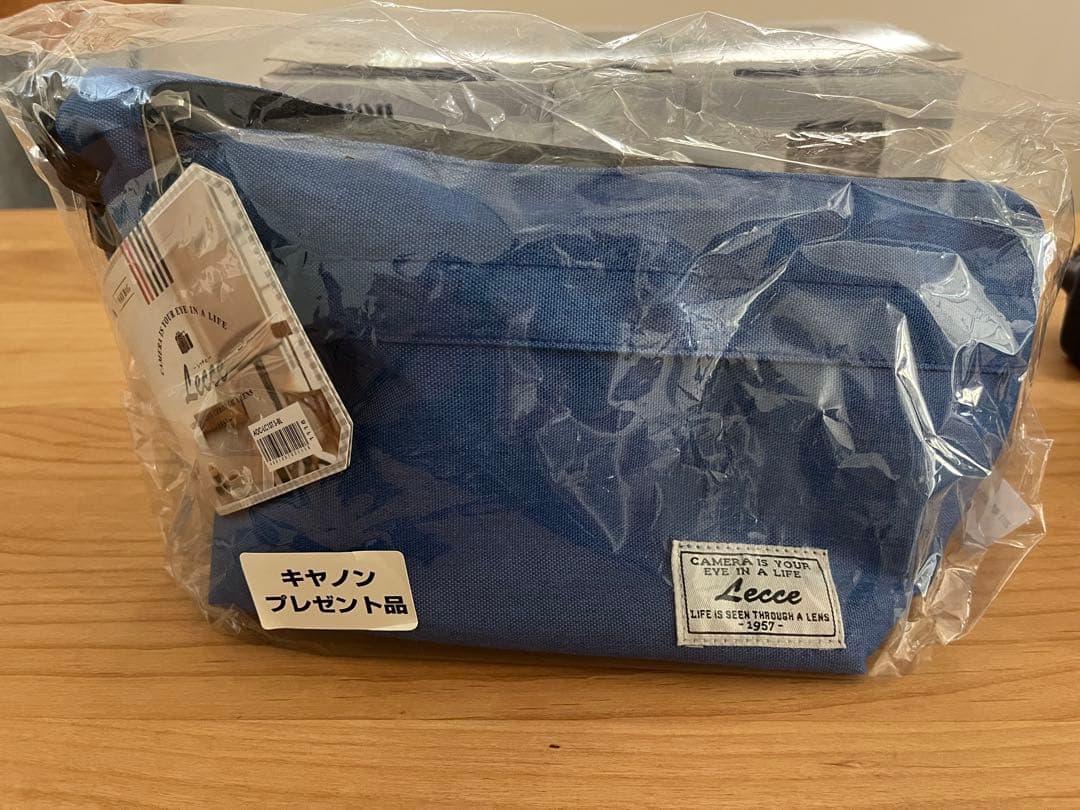 Canon EOS Kiss X9(ブラック) ダブルズームキット(付属品有り)