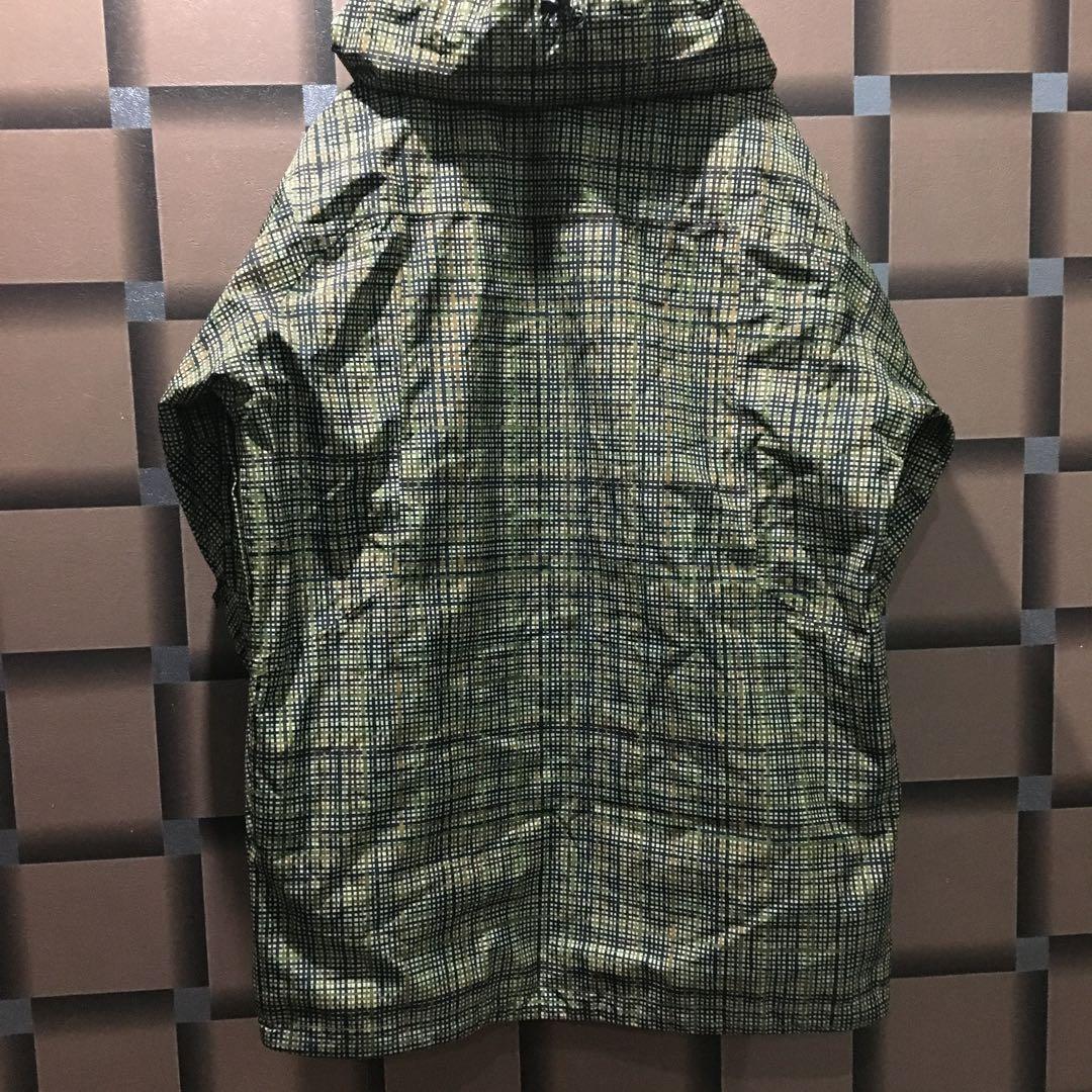 Burton ak GORE-TEX スノーボードジャケット ウエアMサイズ