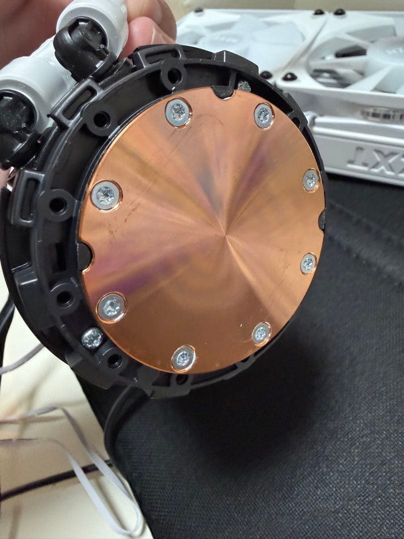 NZXT KRAKEN 240 RGB 簡易水冷