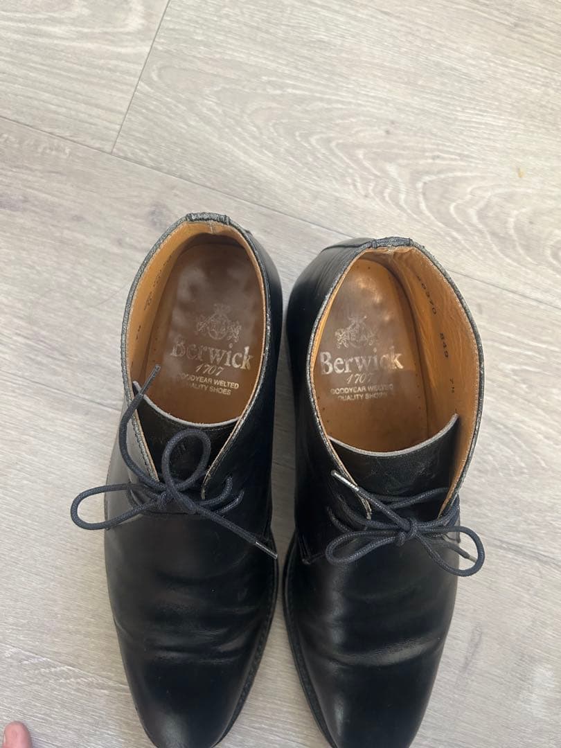 Berwick ブラック チャッカブーツ