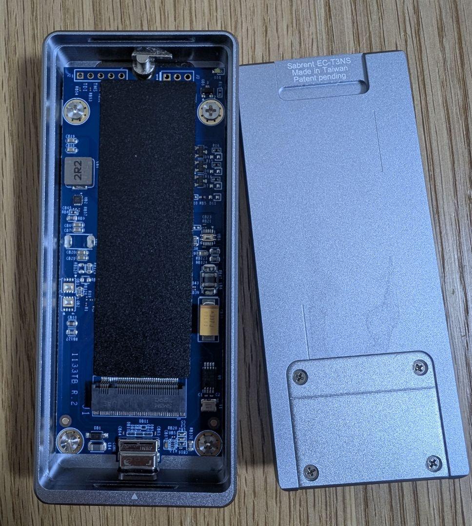 Thunderbolt3専用SSDケース SABRENT EC-T3NS