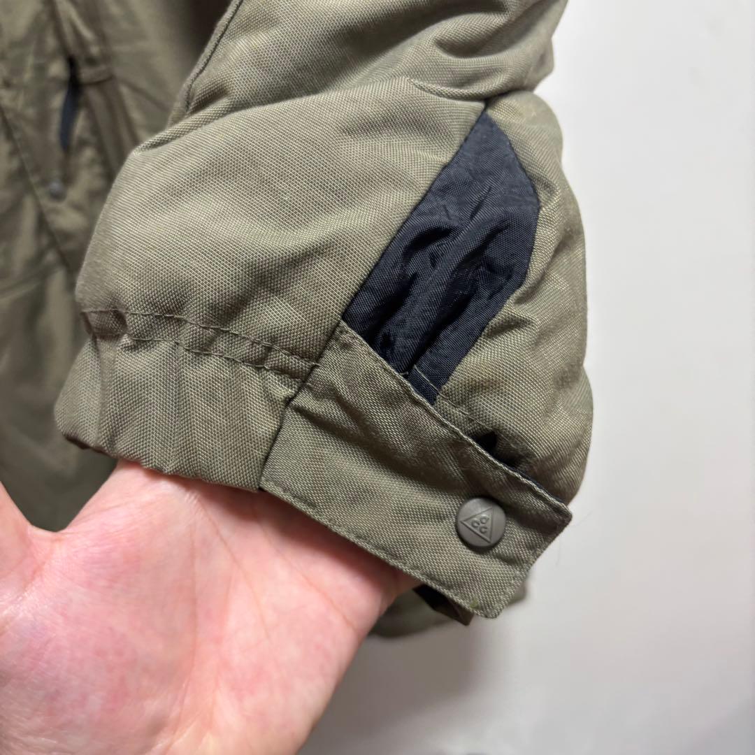 90s NIKE acg ナイロンジャケット オリーブ色 厚手　冬コーデ