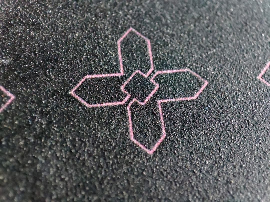 ピックルボール パドル ARRONAX カーボン加工の摩擦面 ピンク