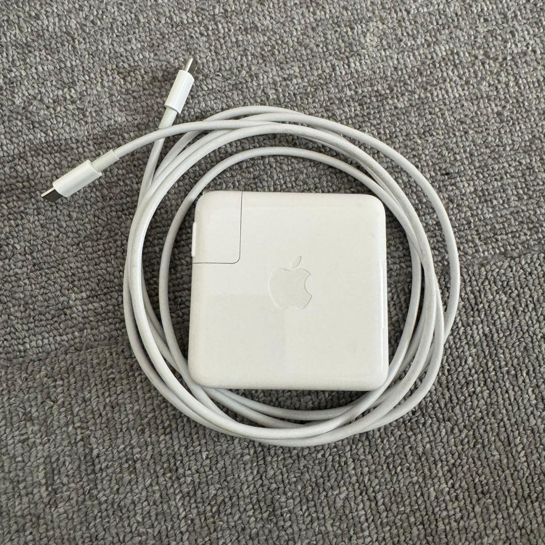 MacBook Pro 13インチ SSD1TB 16GBメモリ 美品