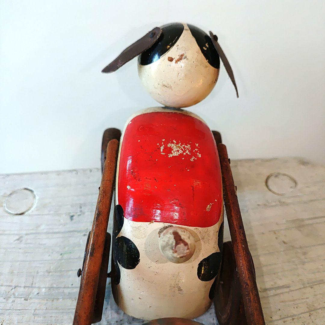 アンティーク木製犬型おもちゃ 鈴付き