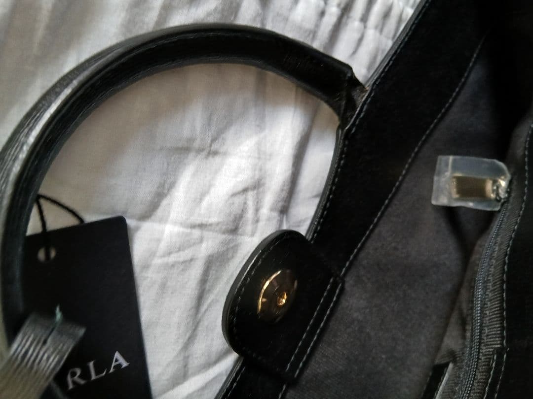 美品　FURLA 2way、A4ショルダー　トートバッグ