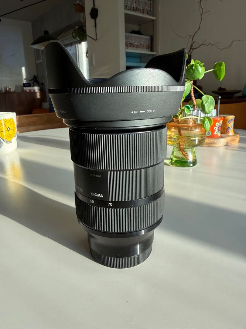 SIGMA 24-70mm F2.8 DC DN ズームレンズ