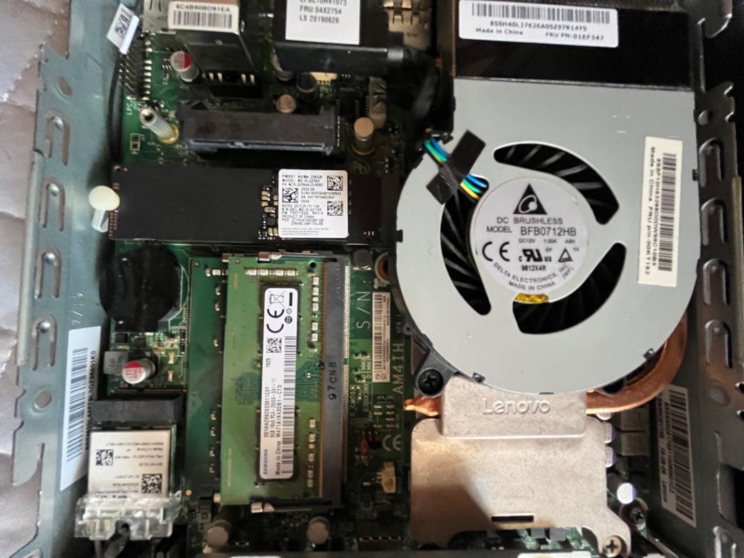 ピ*ス様 LenovoThinkCentre M715q【DVDドライブ付】【R