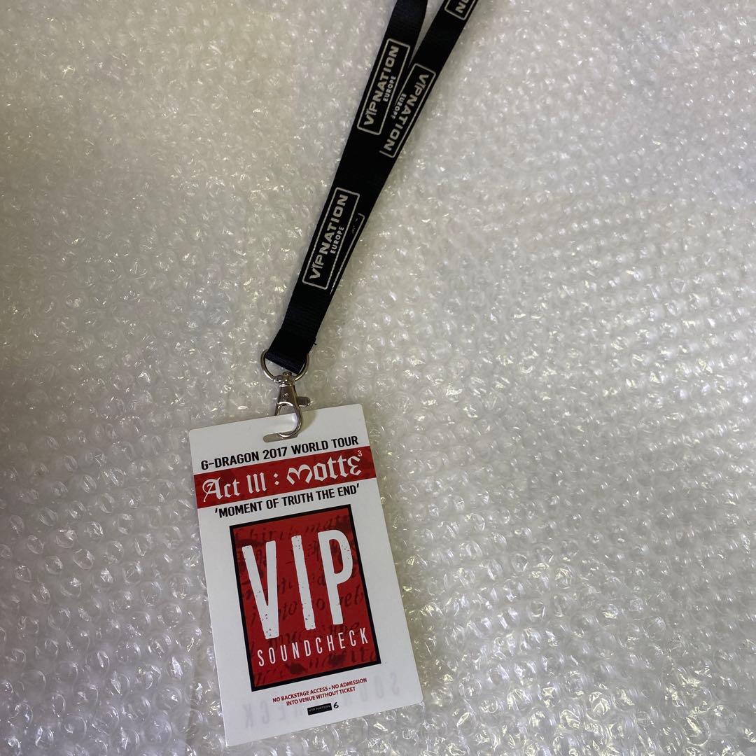 海外ツアー限定PEACEMINUSONE クリップ 赤 ジヨン gdragon