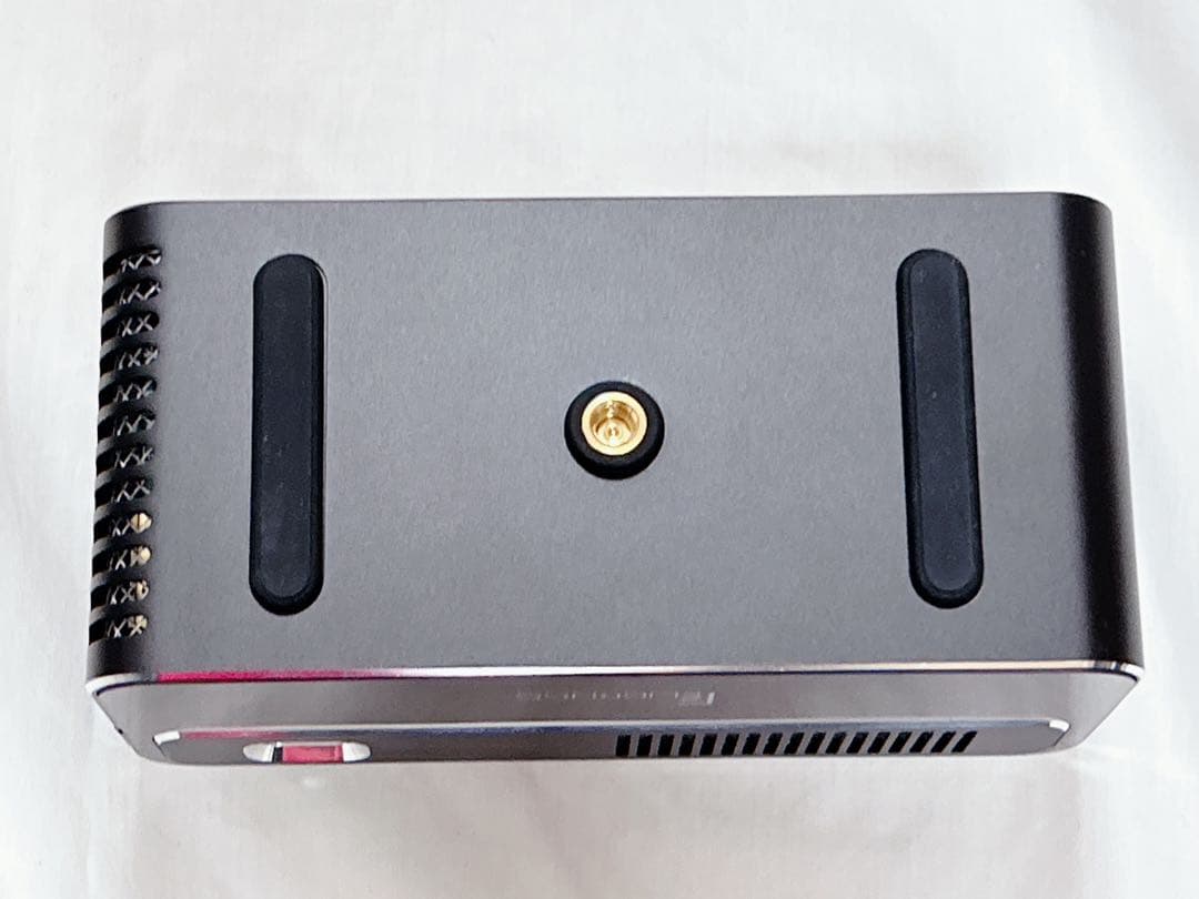 美品　モバイルプロジェクター PicoCube 300plus